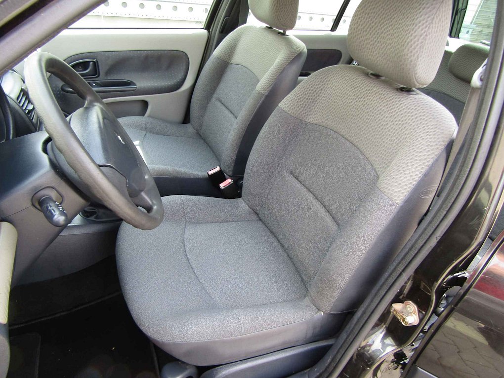 Renault Clio 1.2 i 