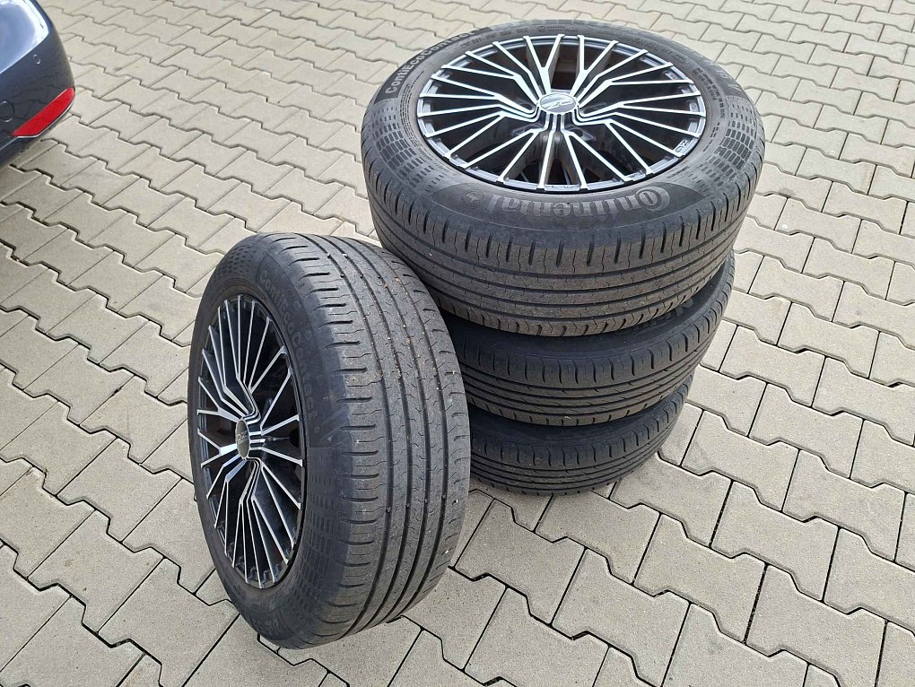 Volkswagen Touran 1.6TDi 