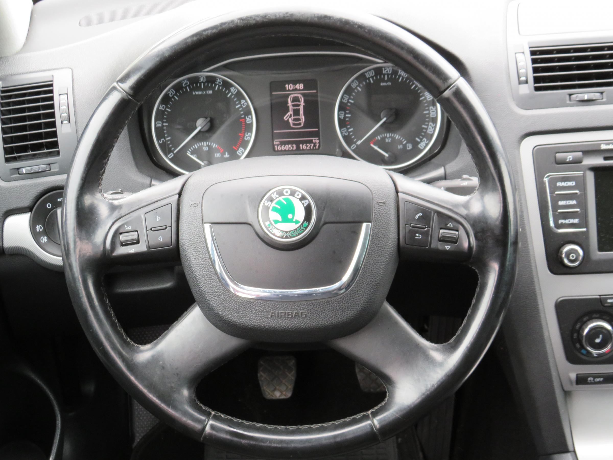 Škoda Octavia II, 2013 - pohled č. 19