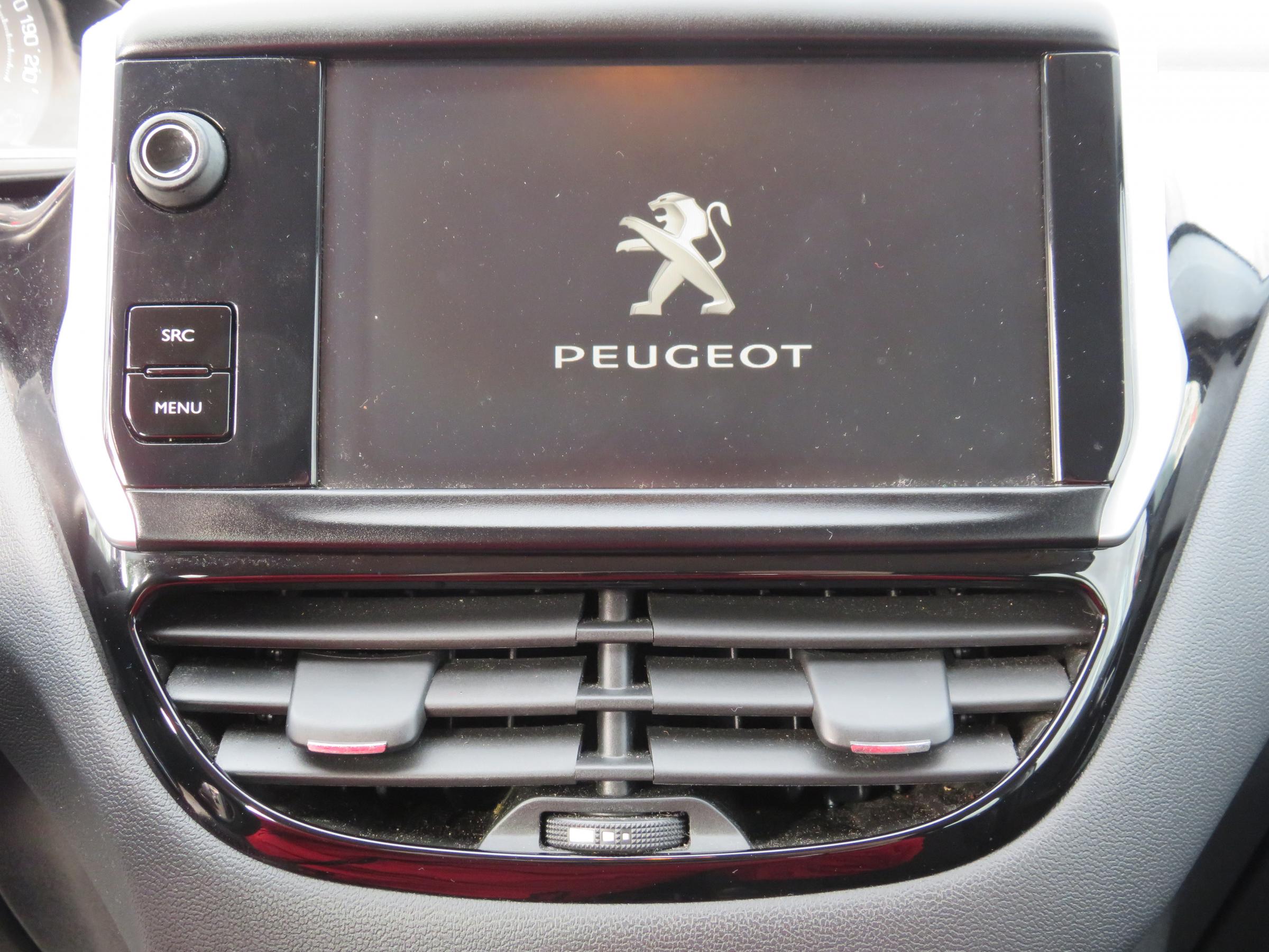 Peugeot 208, 2016 - pohled č. 16