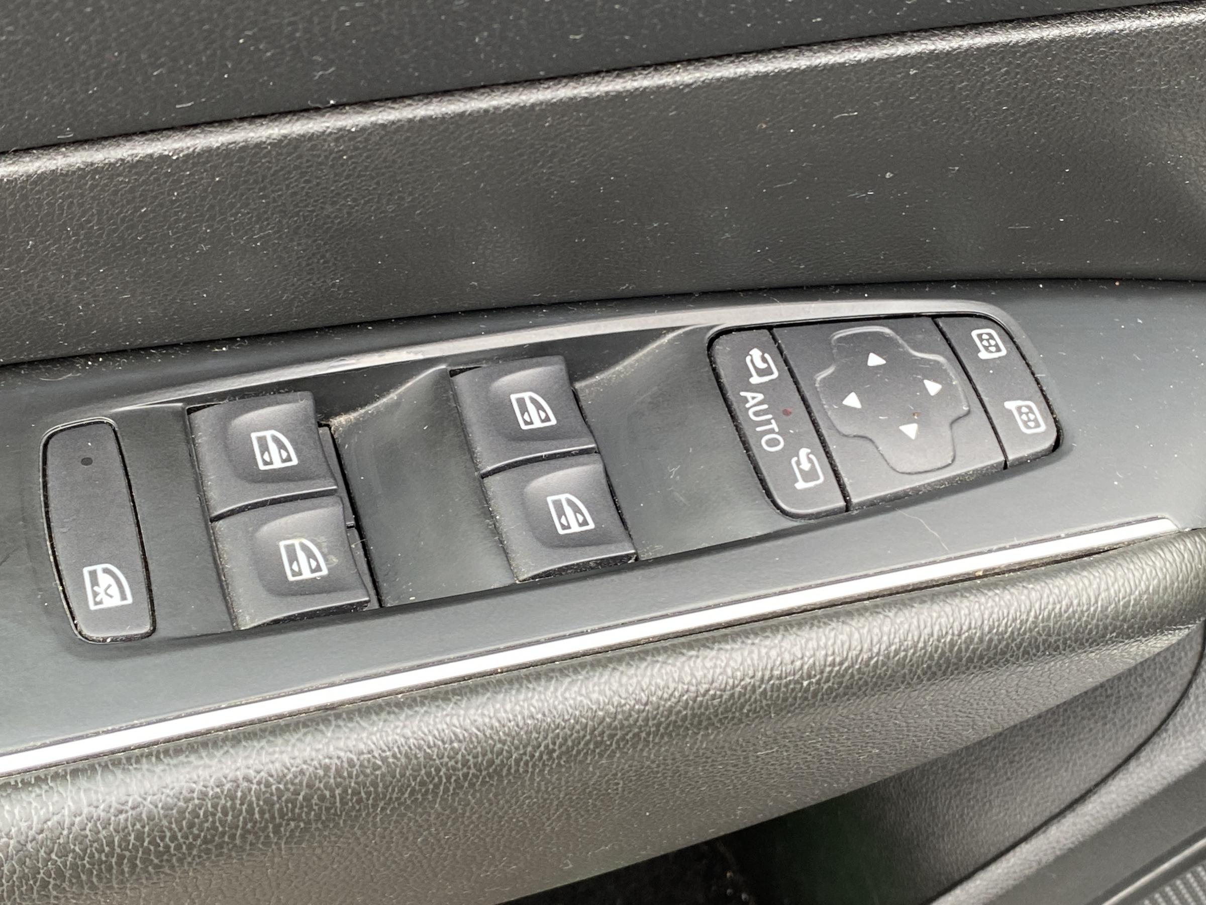 Renault Talisman, 2018 - pohled č. 12