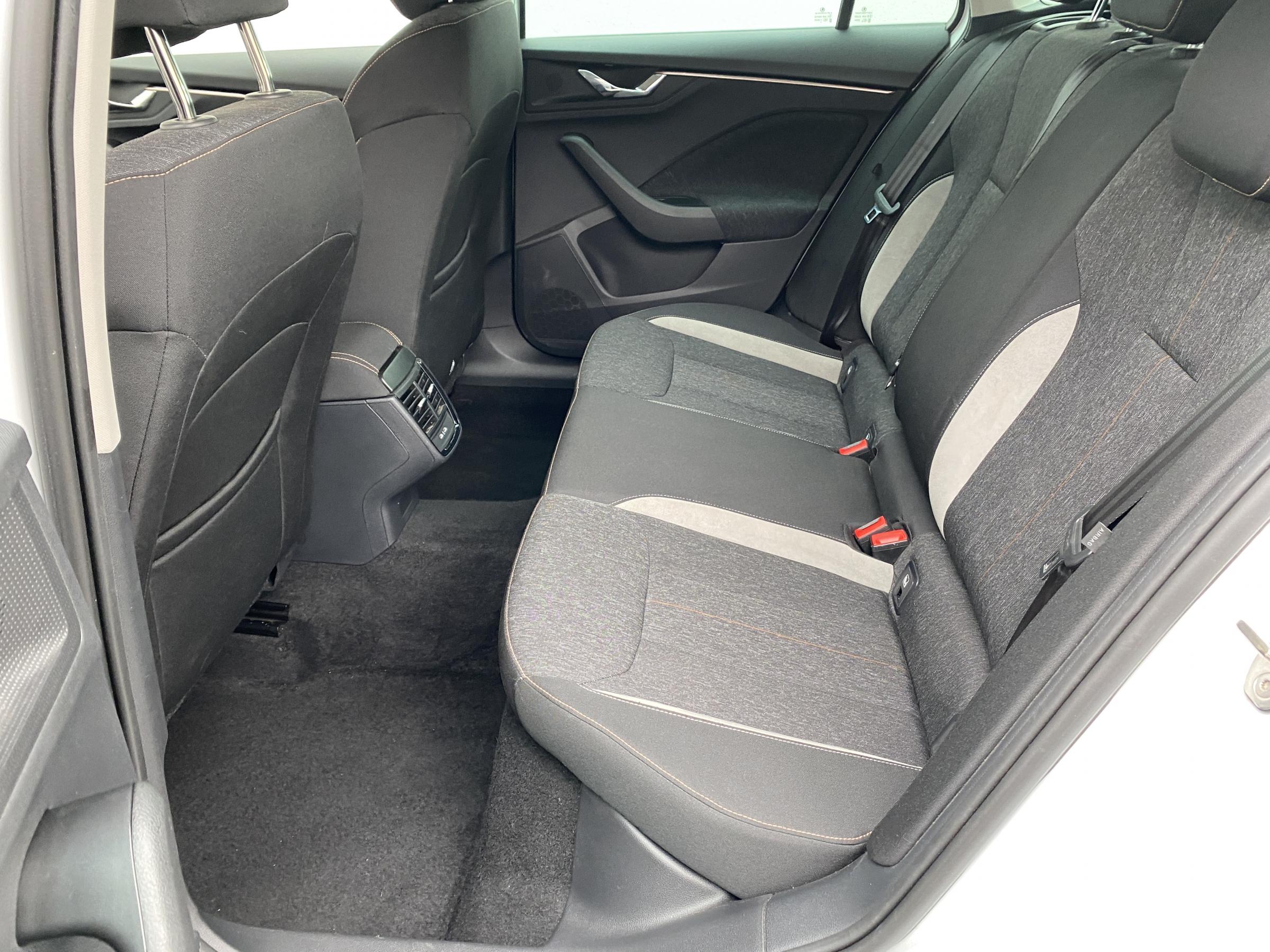 Škoda Kamiq, 2022 - pohled č. 12