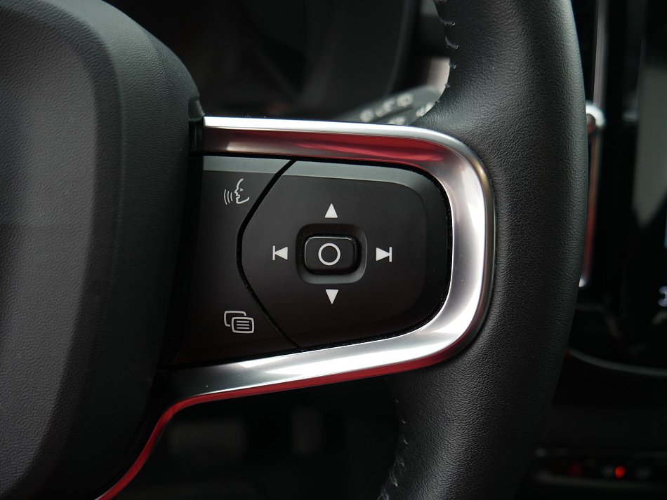 Volvo XC40 2.0 D4  AWD