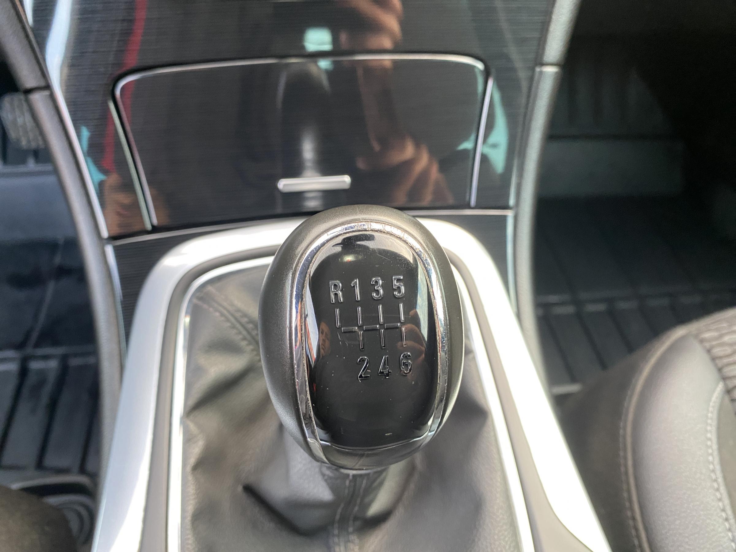 Opel Insignia, 2016 - pohled č. 17