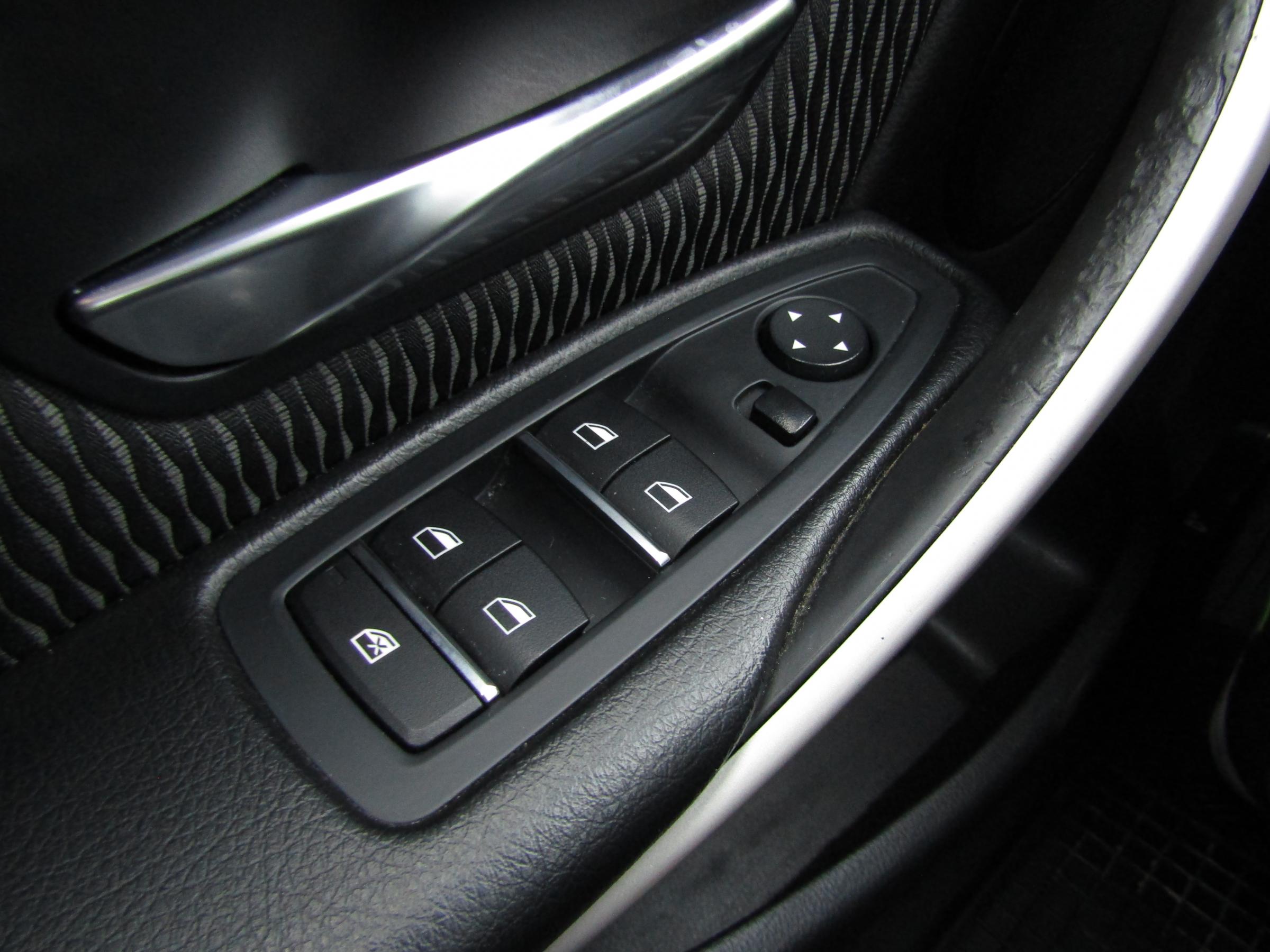 BMW Řada 3, 2018 - pohled č. 11