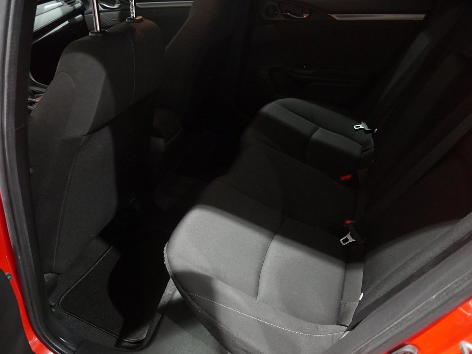 Honda Civic 1.0VTEC  5DR