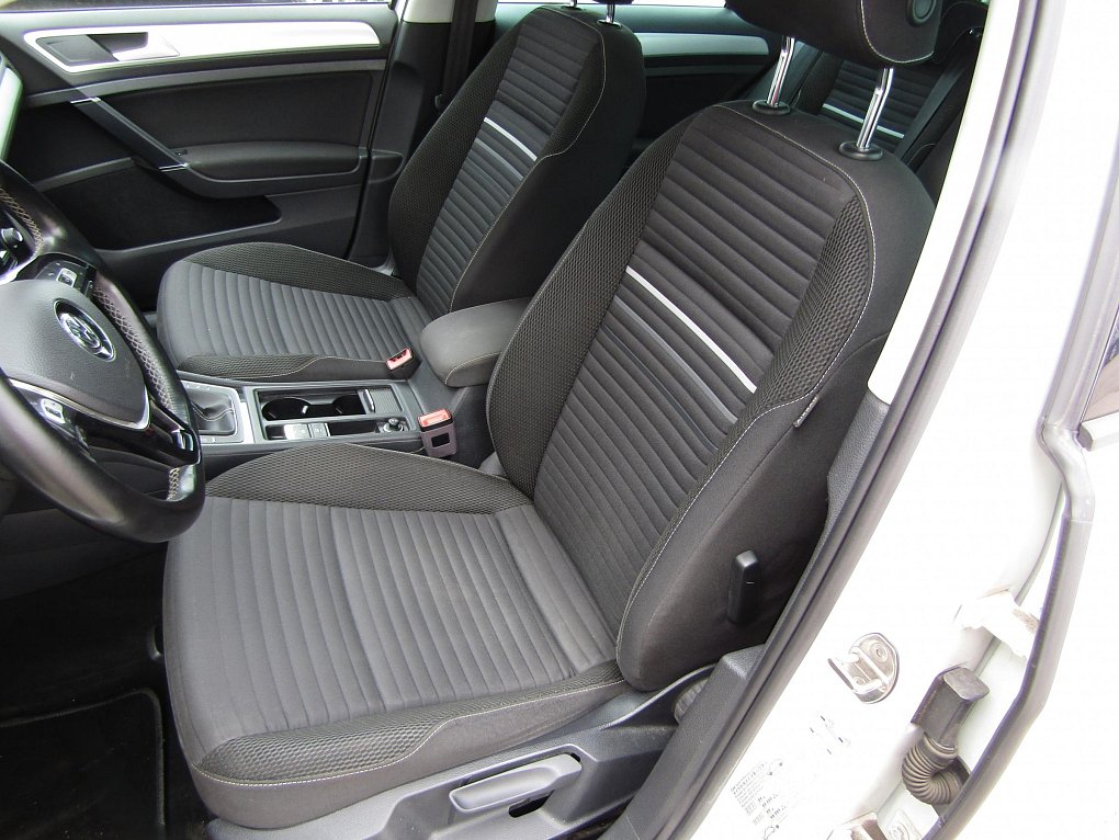 Volkswagen Golf 1.6 TDi CUP 4Motion