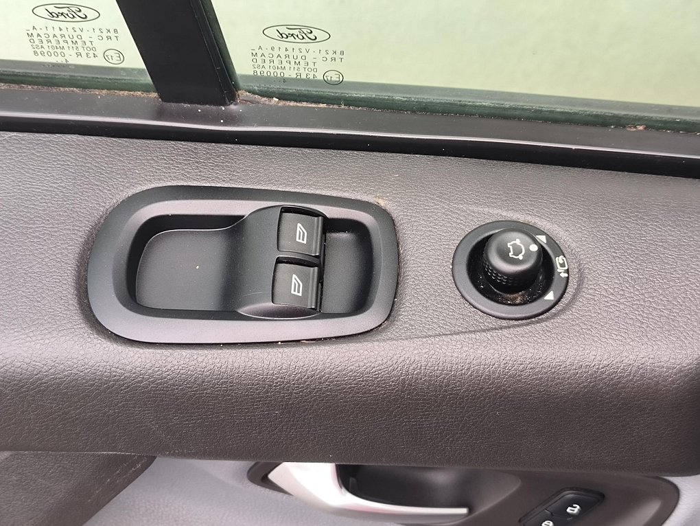 Ford Transit Custom 2.2TDCi Trend L2 8míst