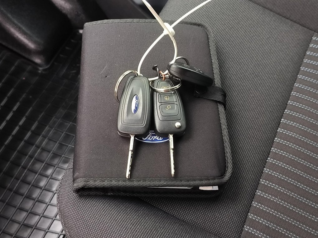 Ford Transit Custom 2.2TDCi Trend L2 8míst