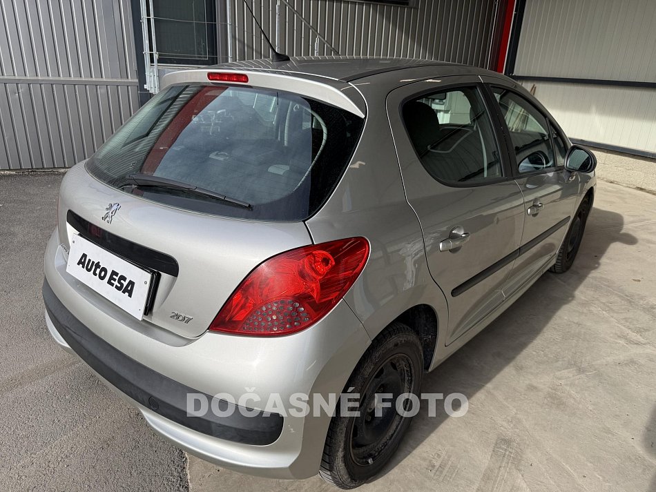 Peugeot 207 1.4i 