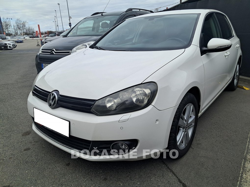 Volkswagen Golf 1.6 TDi 