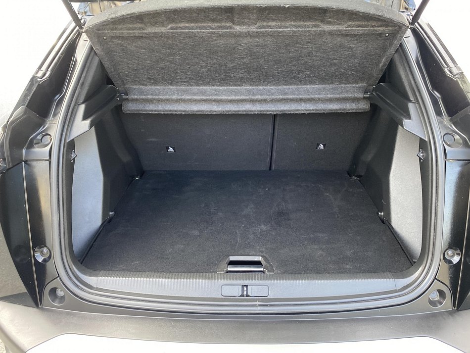 Peugeot 2008 1.2PT Allure