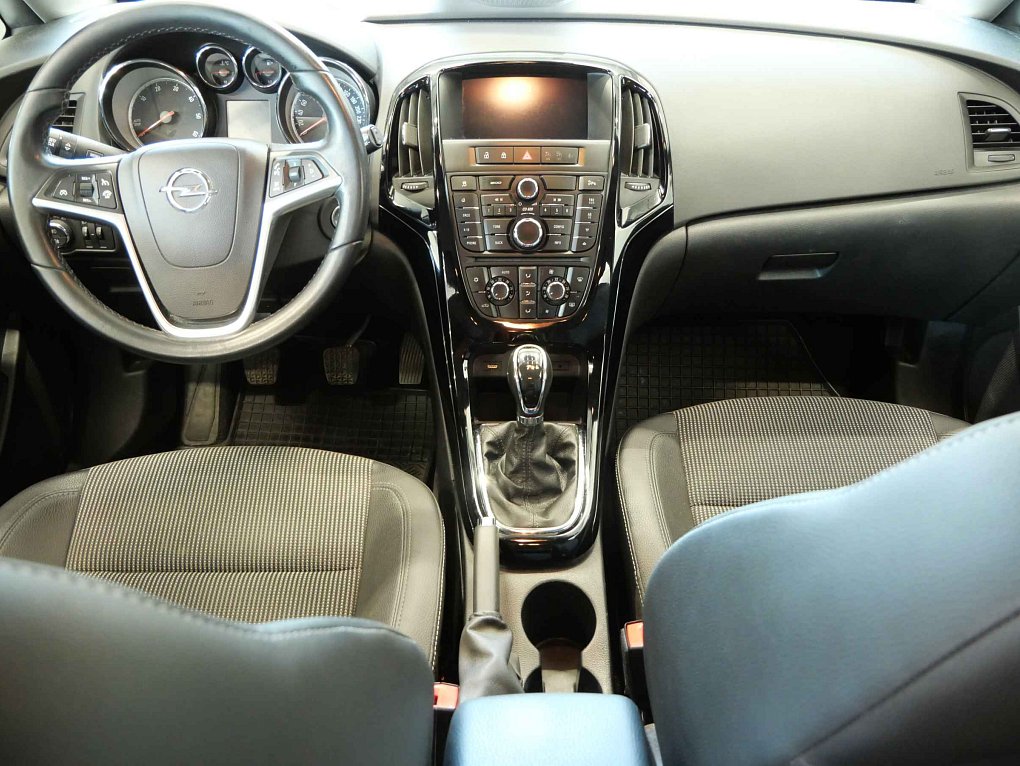 Opel Astra 1.6TDCI 