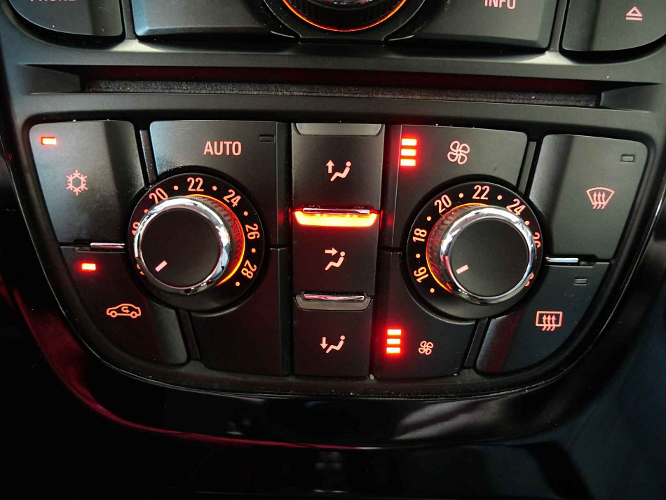 Opel Astra 1.6TDCI 