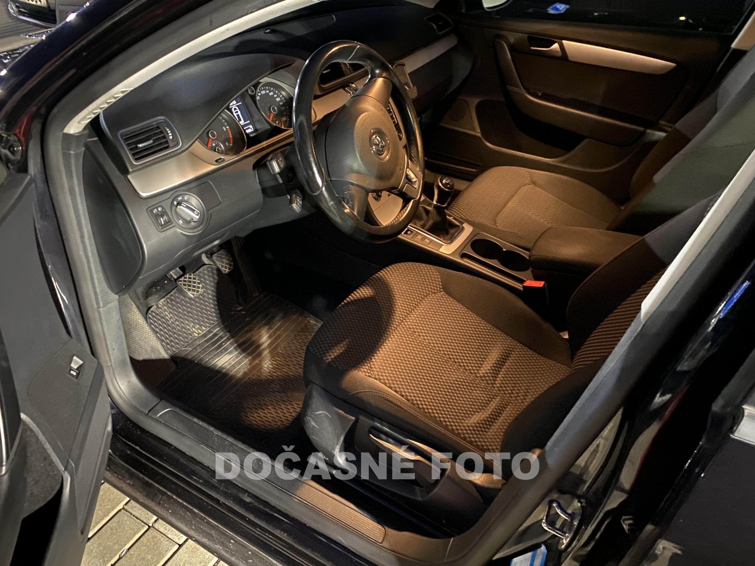 Volkswagen Passat, 2014 - pohled č. 3