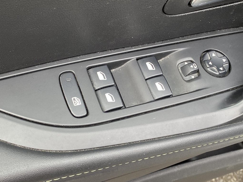 Peugeot 208 1.2PT GT