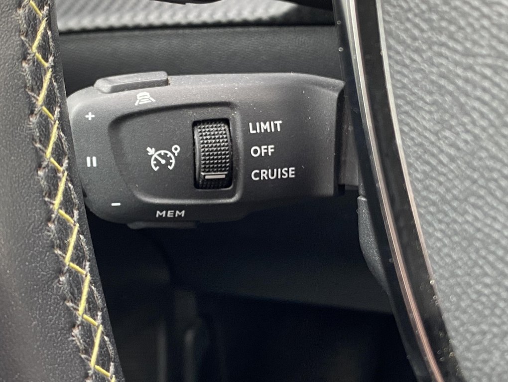 Peugeot 208 1.2PT GT