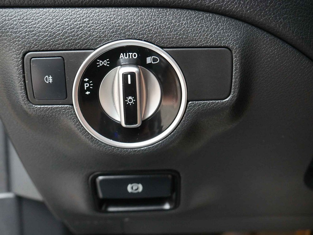 Mercedes-Benz GLA 250 4Matic  4Mat