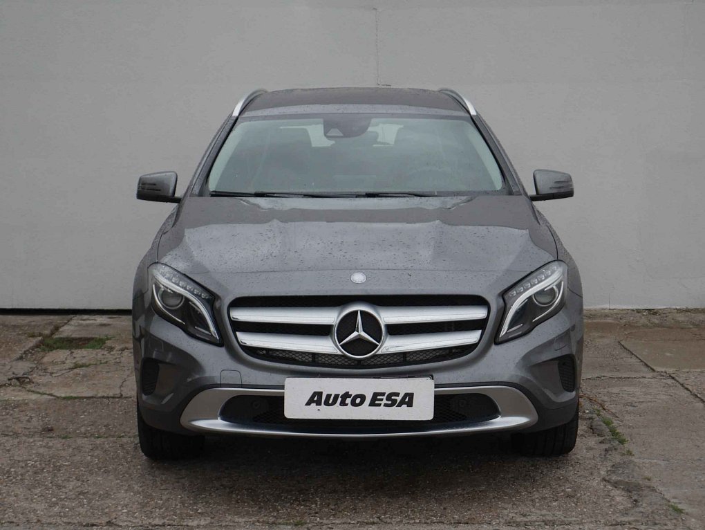 Mercedes-Benz GLA 250 4Matic  4Mat