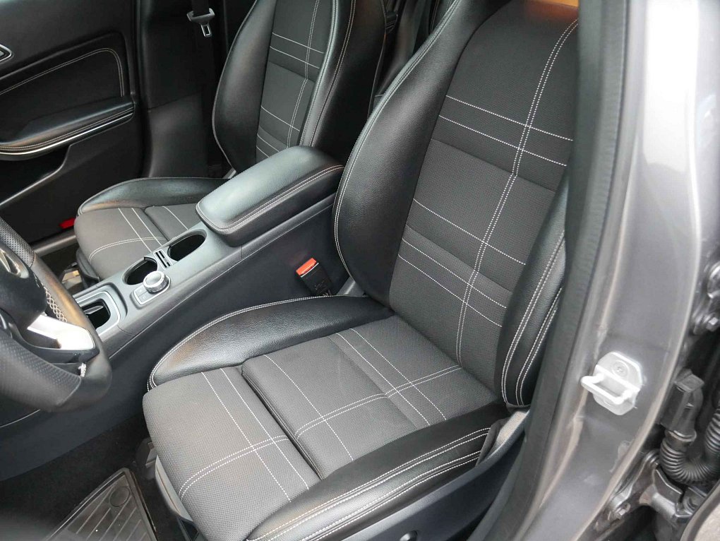 Mercedes-Benz GLA 250 4Matic  4Mat
