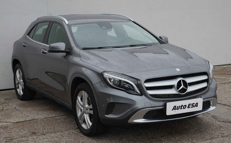 Mercedes-Benz GLA 250 4Matic  4Mat