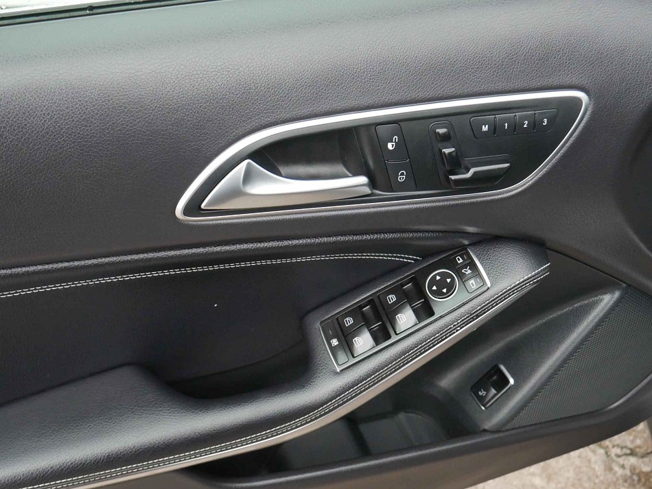 Mercedes-Benz GLA 250 4Matic  4Mat