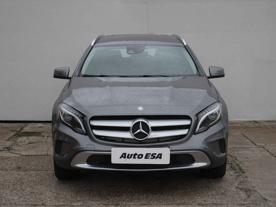 Mercedes-Benz GLA 250 4Matic  4Mat