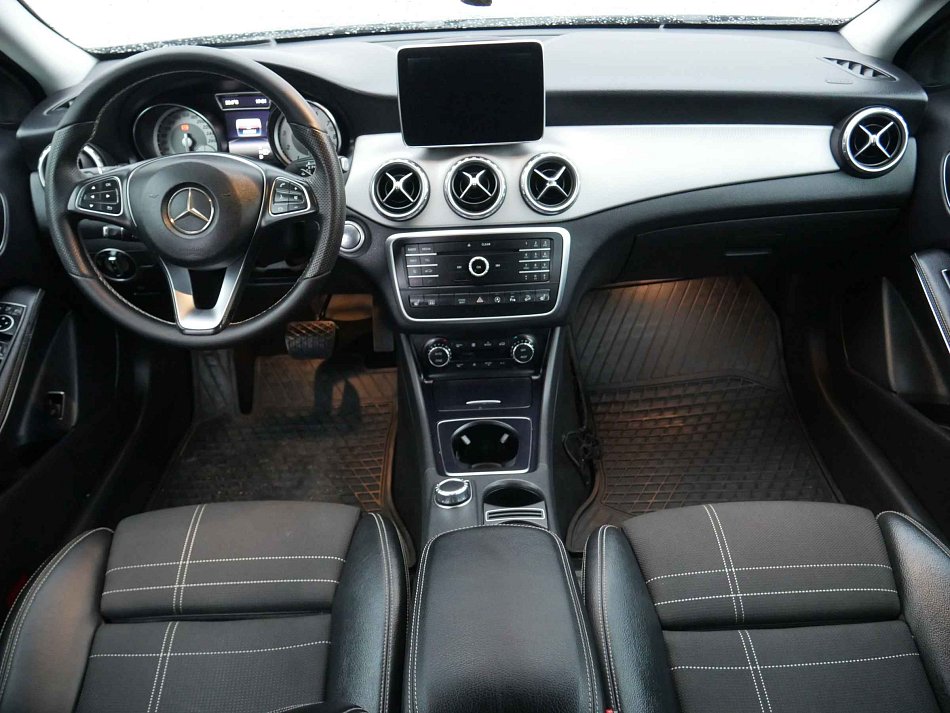 Mercedes-Benz GLA 250 4Matic  4Mat