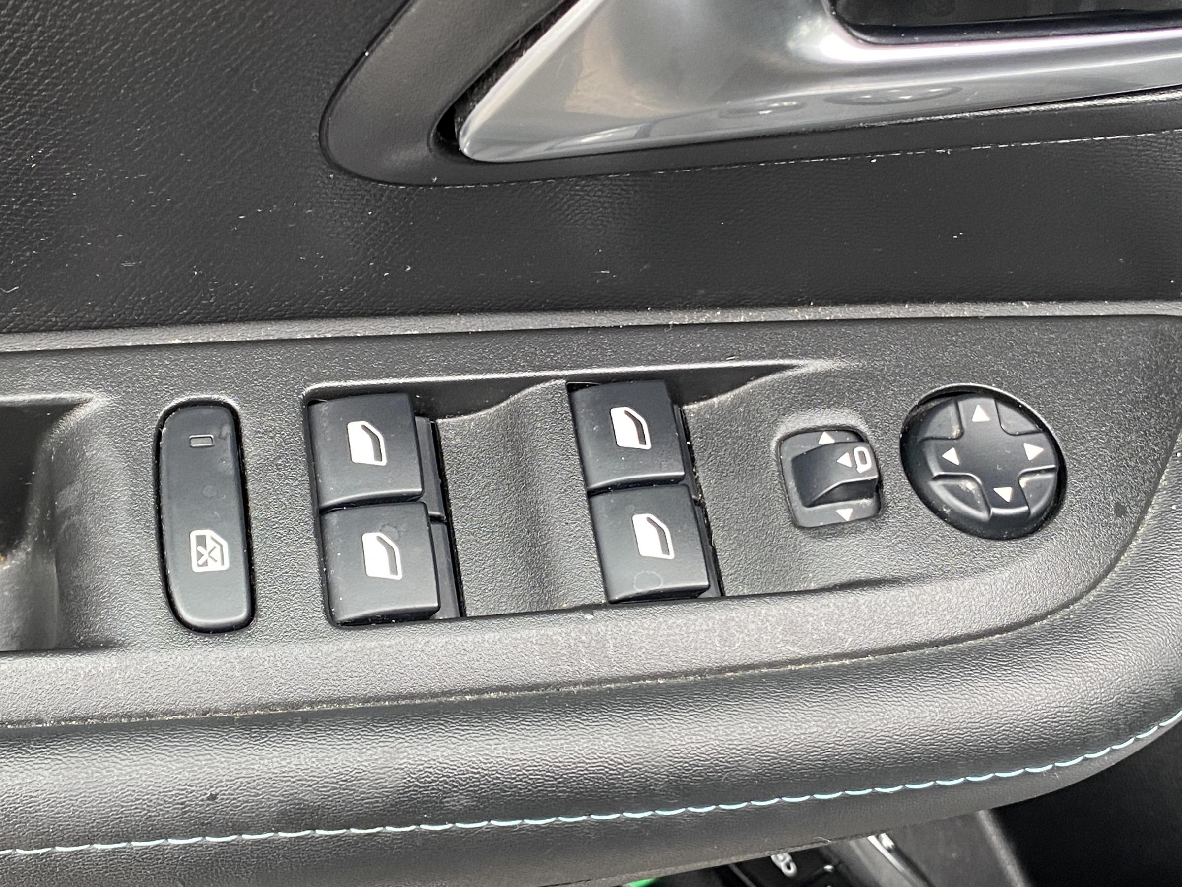 Peugeot 208, 2021 - pohled č. 12