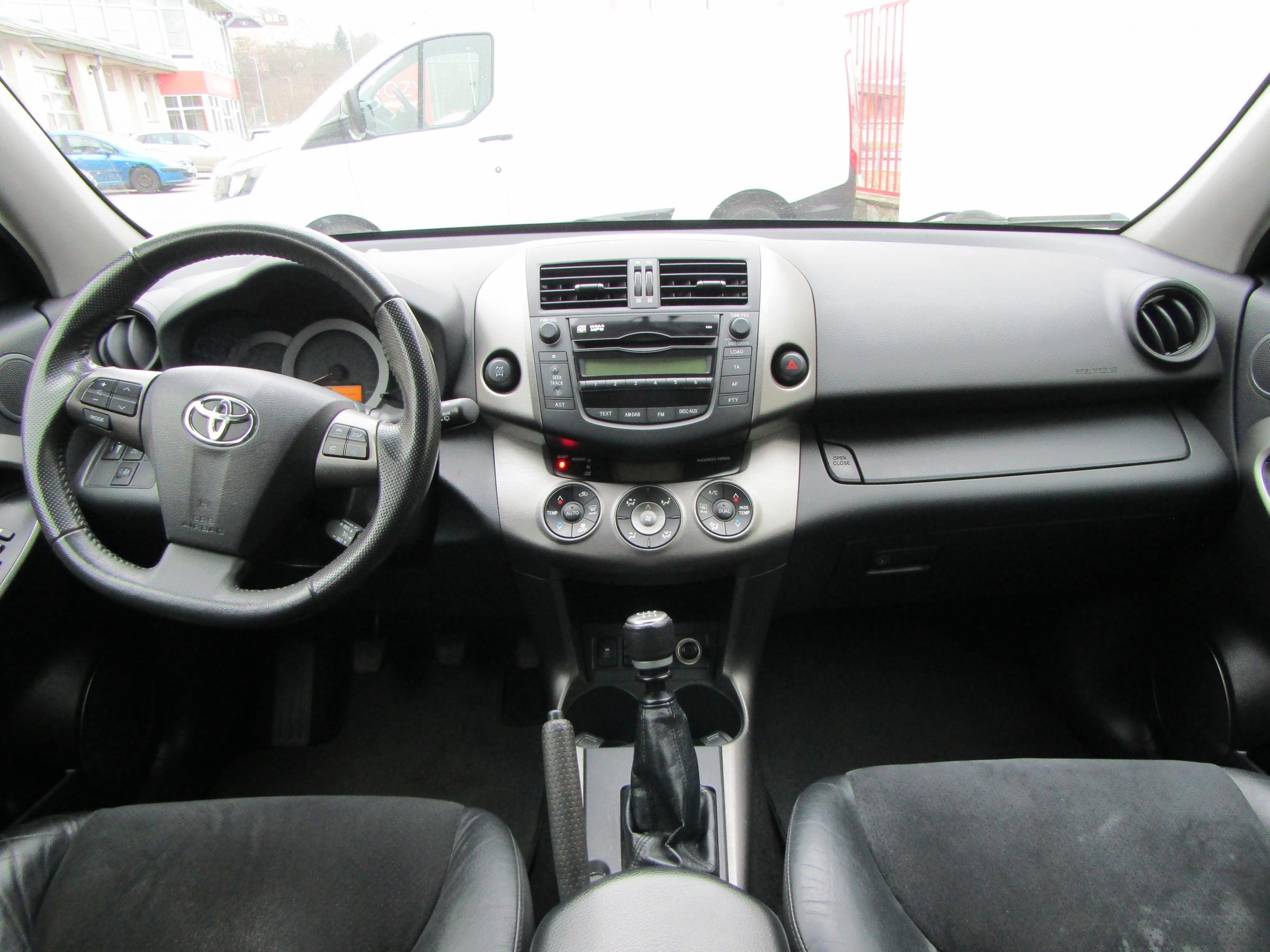 Toyota RAV4, 2012 - pohled č. 9