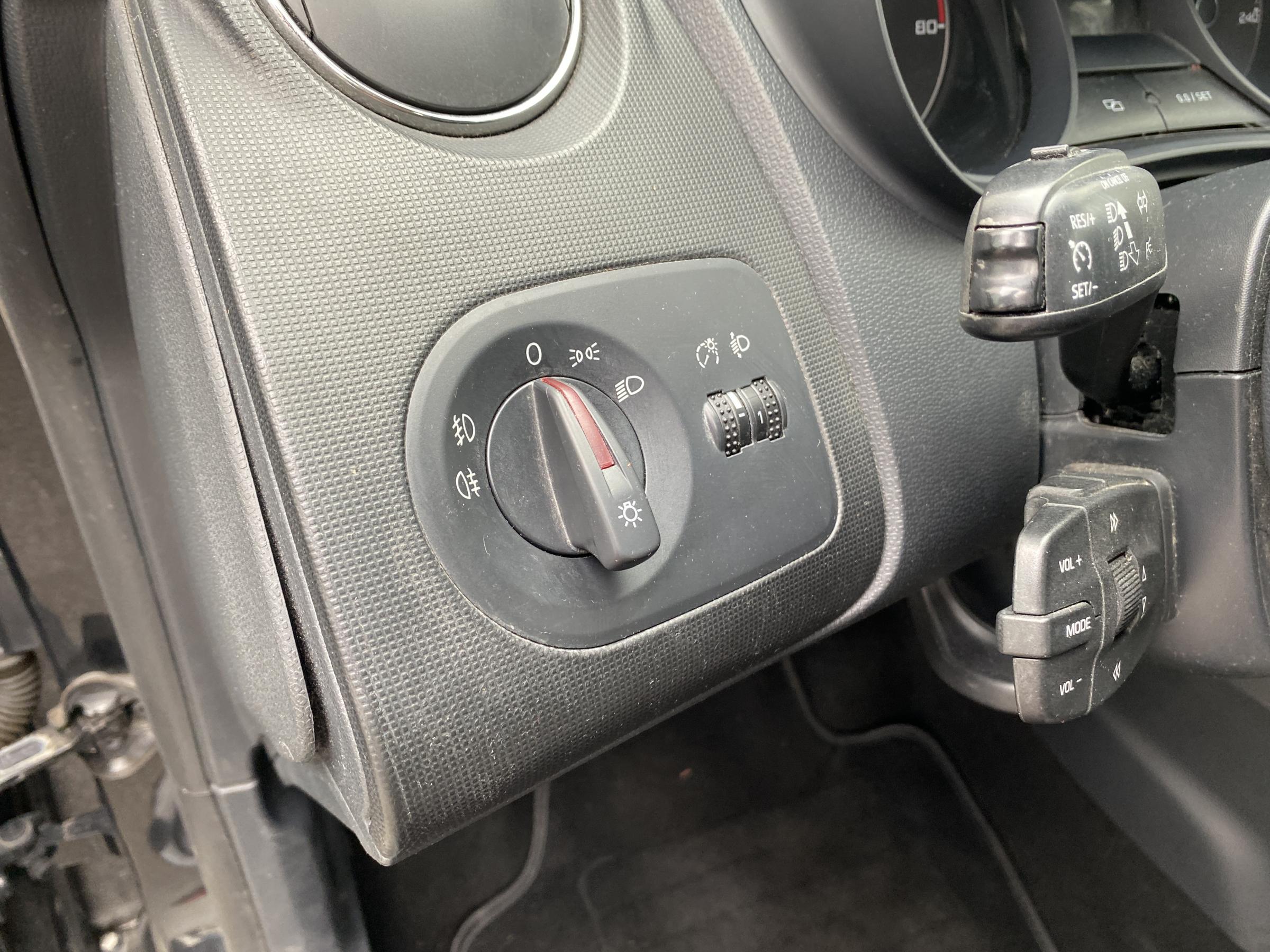 Seat Ibiza, 2014 - pohled č. 15