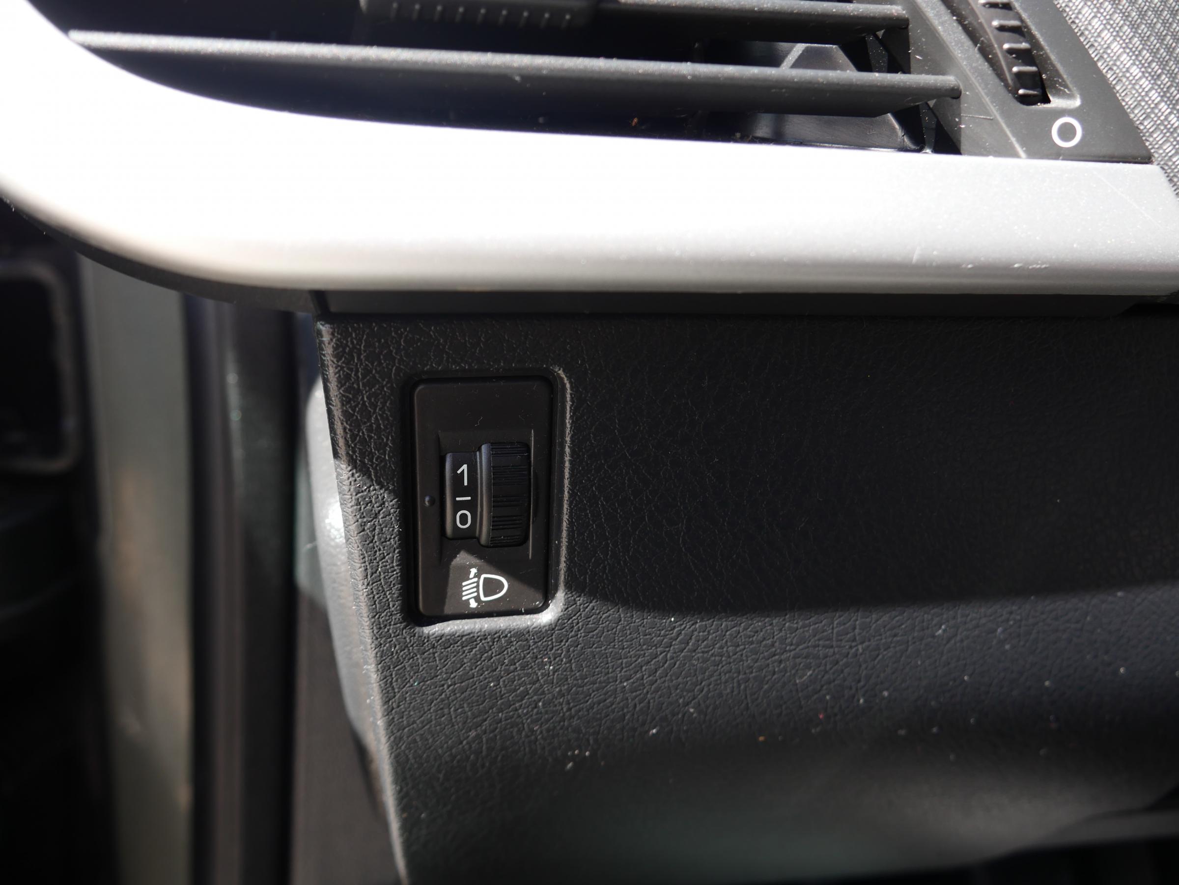 Peugeot 207, 2008 - pohled č. 11