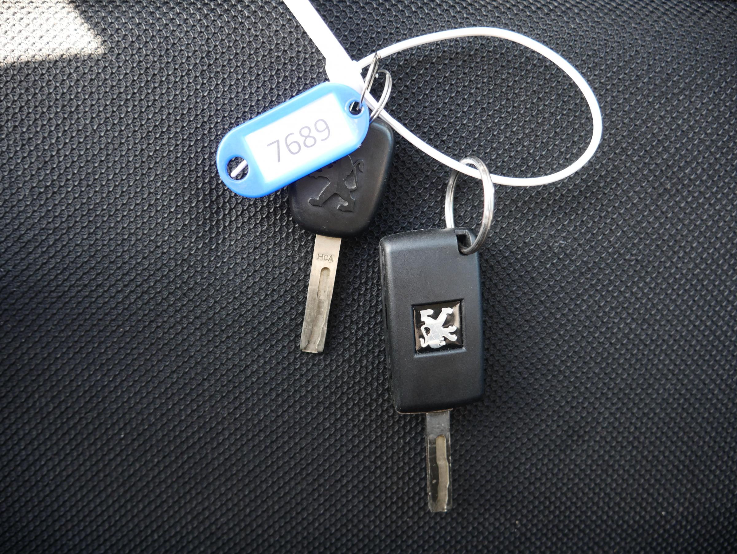 Peugeot 207, 2008 - pohled č. 18