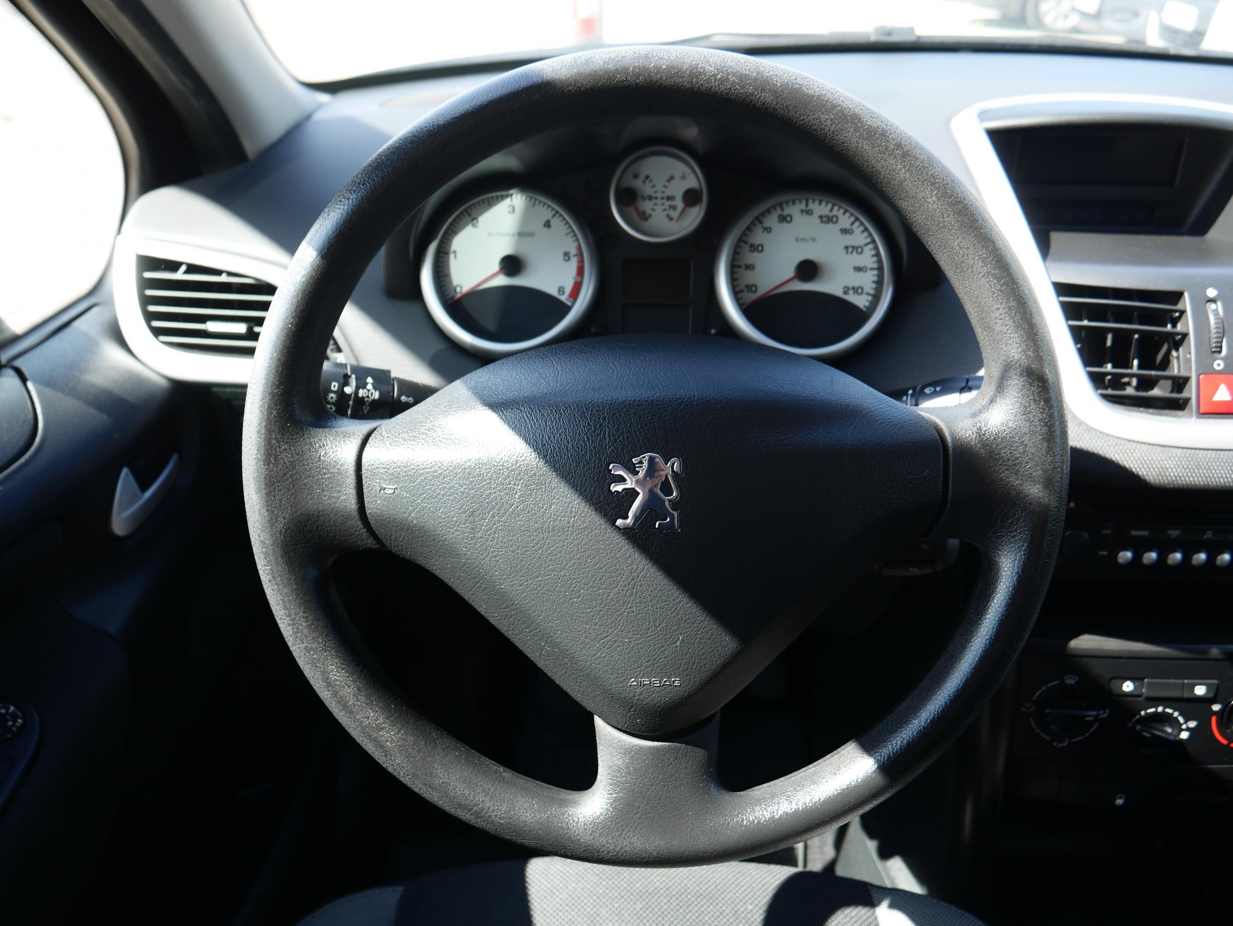 Peugeot 207, 2008 - pohled č. 9