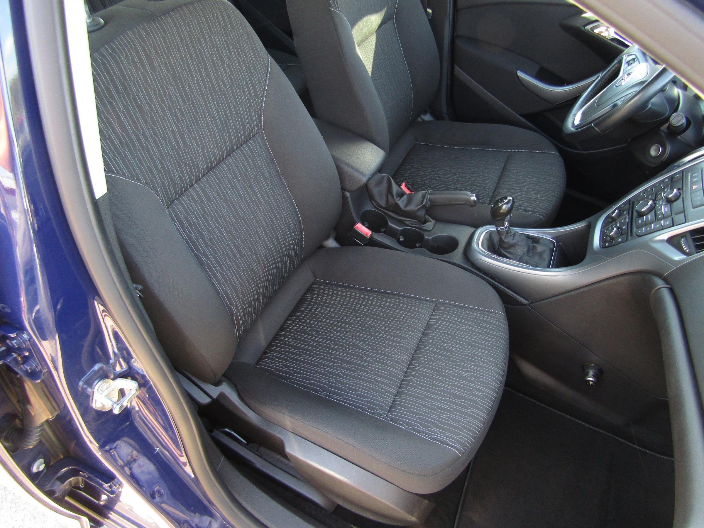 Opel Astra, 2014 - pohled č. 12