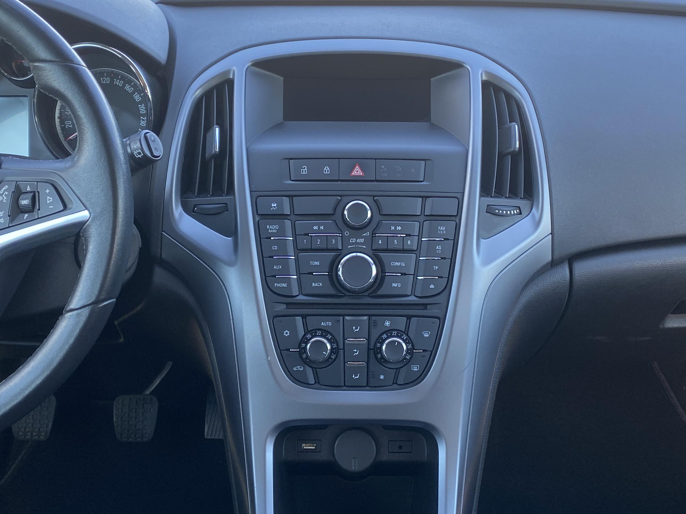 Opel Astra, 2014 - pohled č. 9