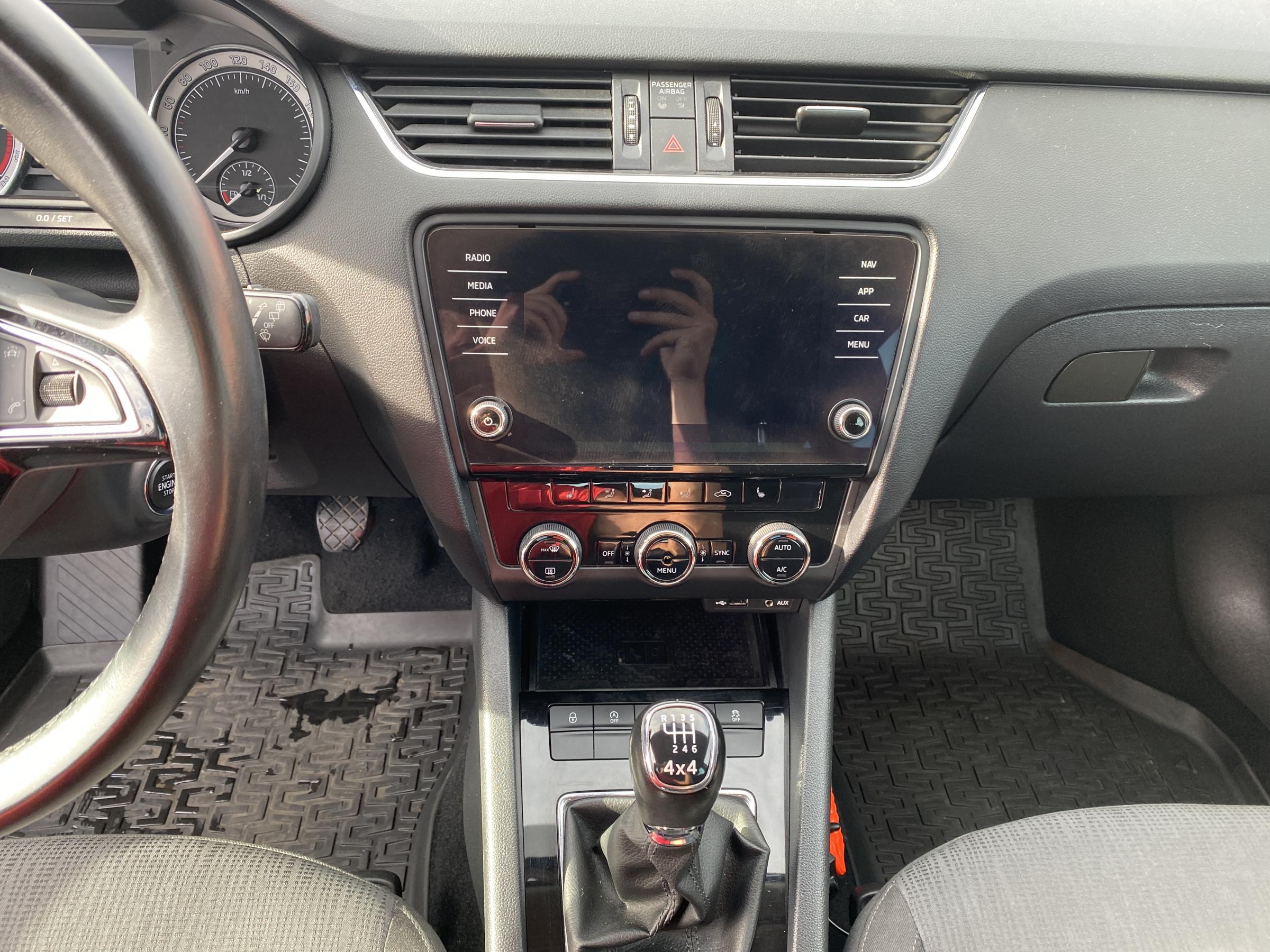 Škoda Octavia III, 2017 - pohled č. 16