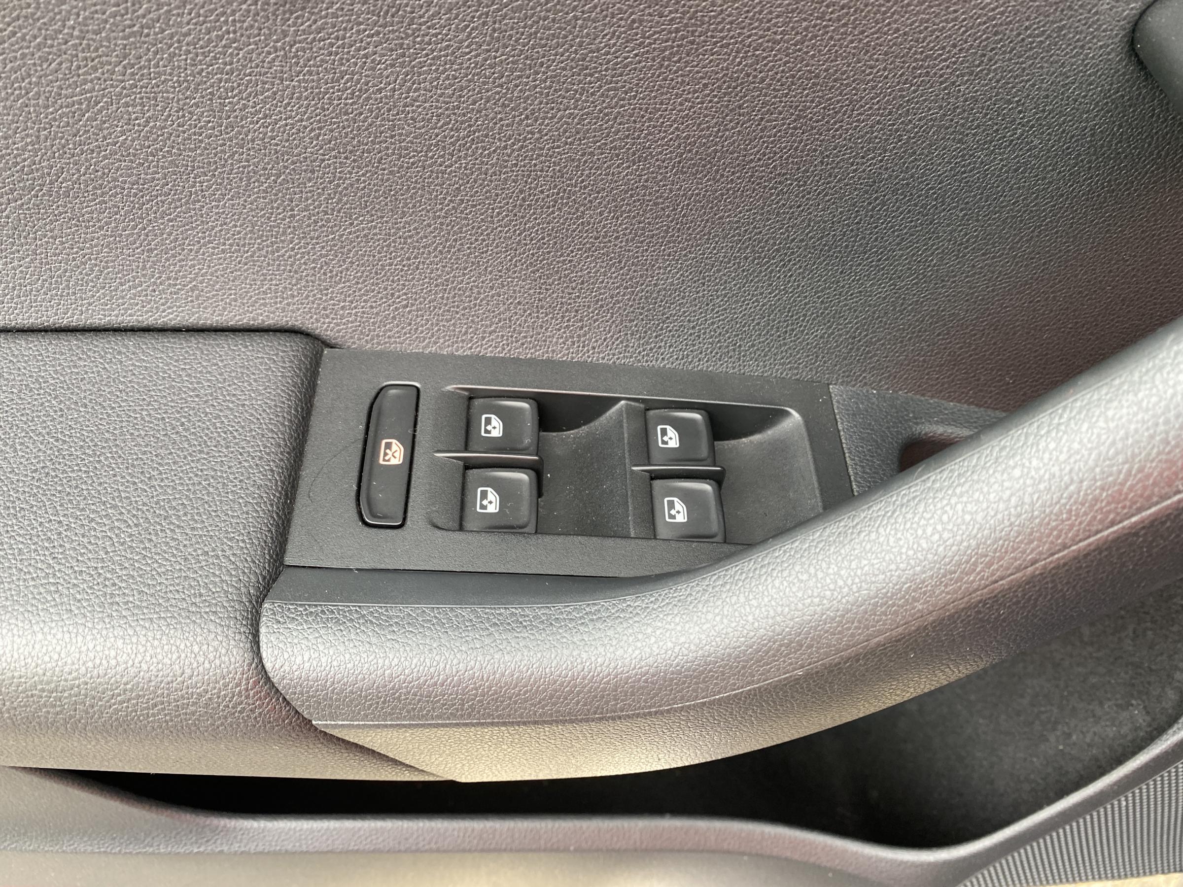 Škoda Octavia III, 2017 - pohled č. 23