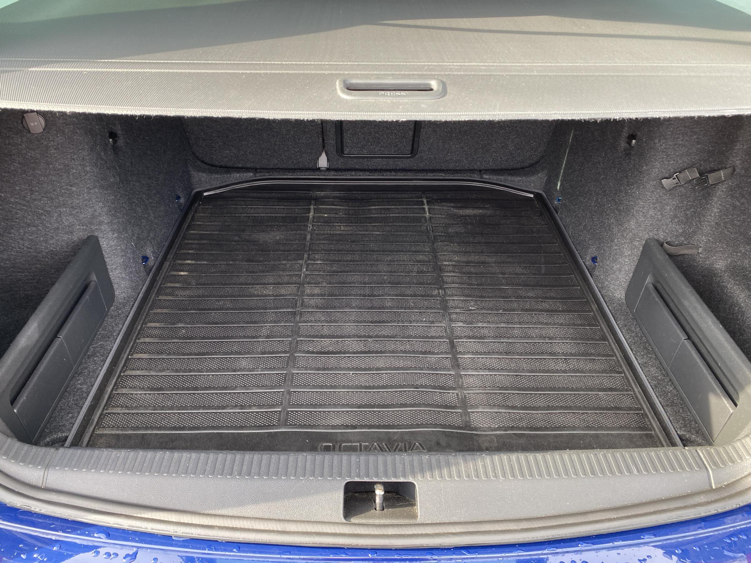 Škoda Octavia III, 2017 - pohled č. 7