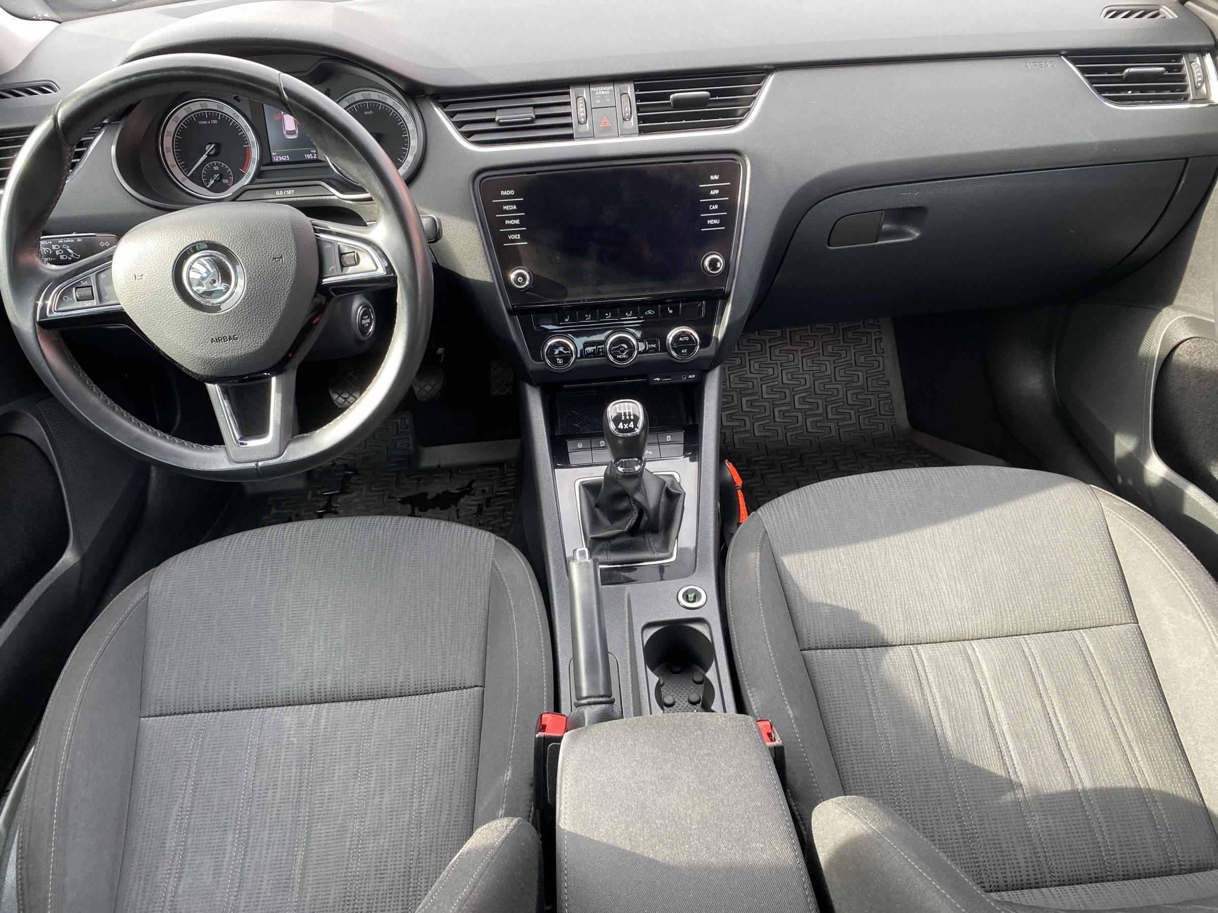 Škoda Octavia III, 2017 - pohled č. 8