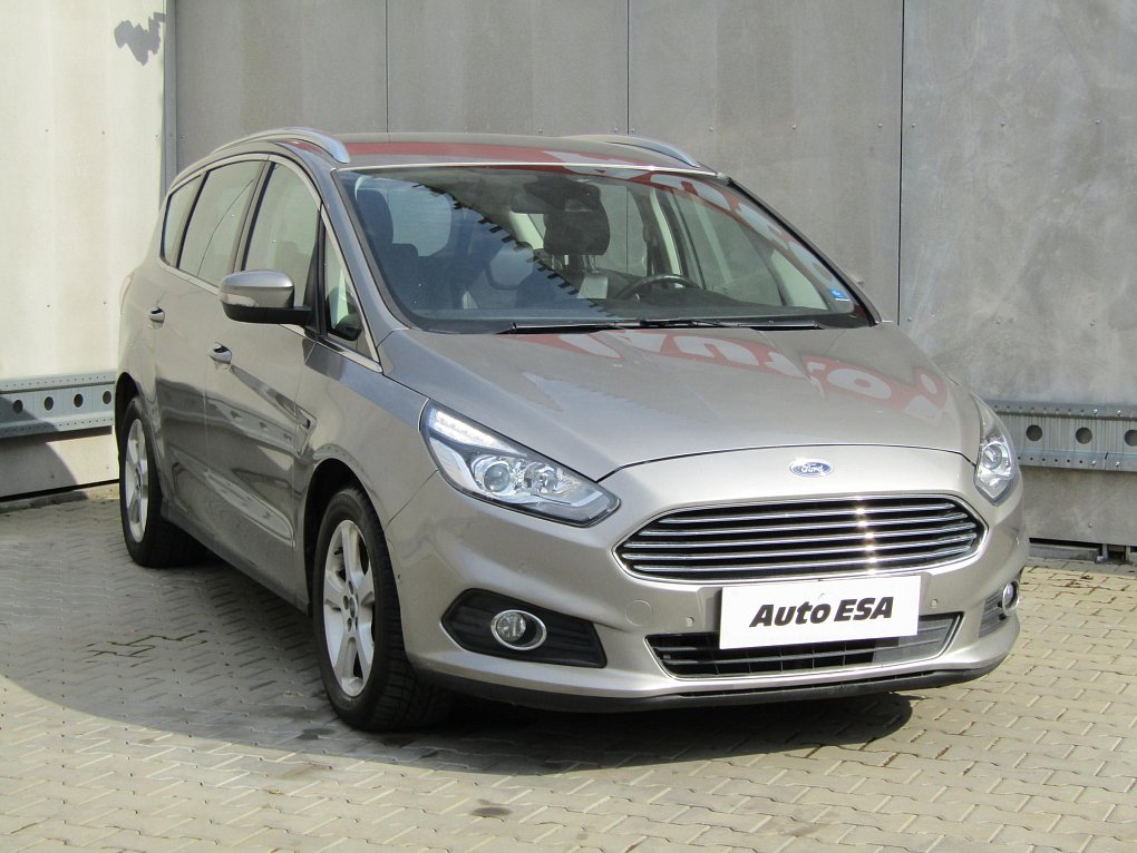 Ford S-MAX 2.0 TDCi  4x4, 7míst