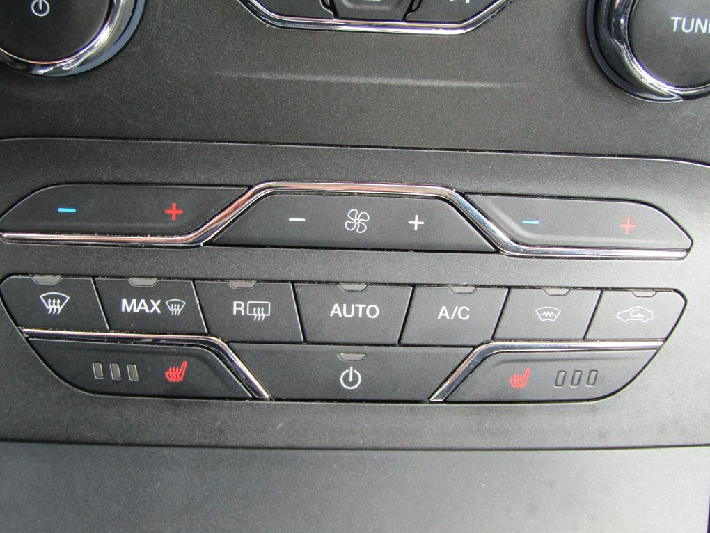 Ford S-MAX 2.0 TDCi  4x4, 7míst