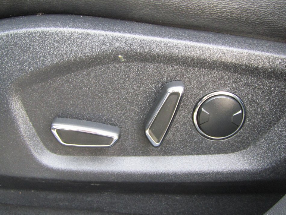 Ford S-MAX 2.0 TDCi  4x4, 7míst