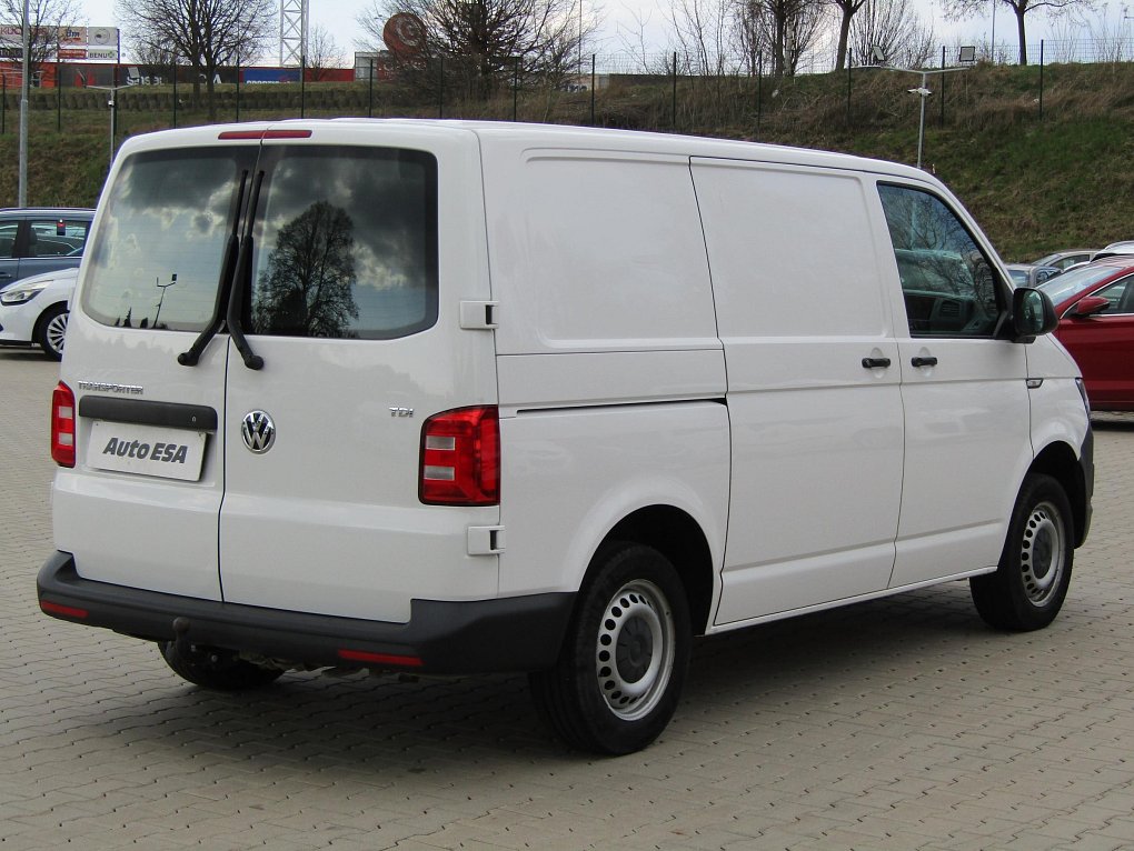 Volkswagen Transporter 2.0TDi  L1H1
