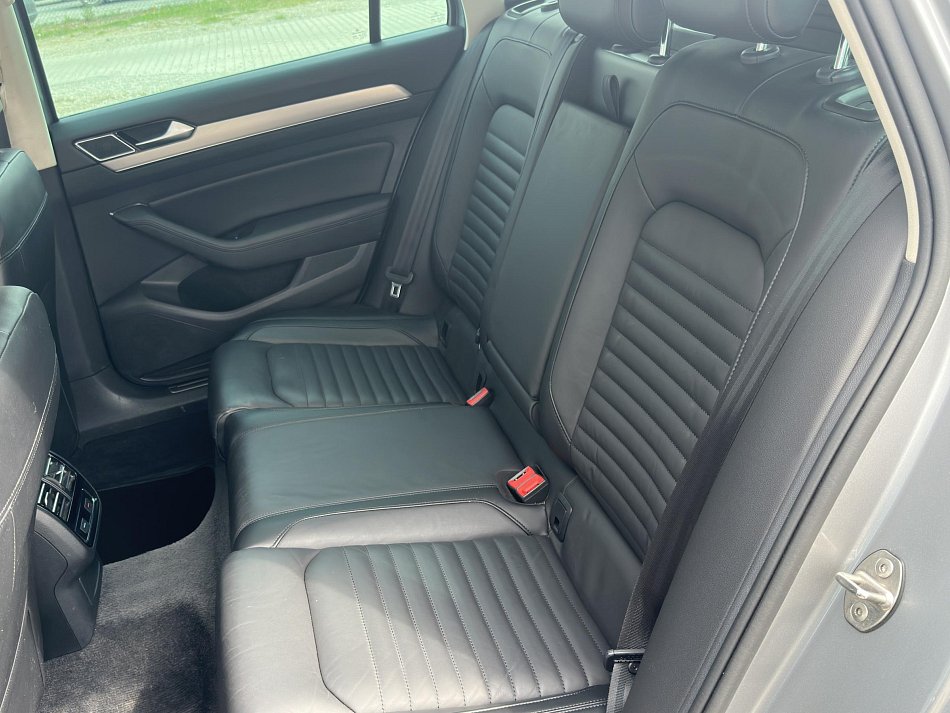 Volkswagen Passat 2.0 TDi 