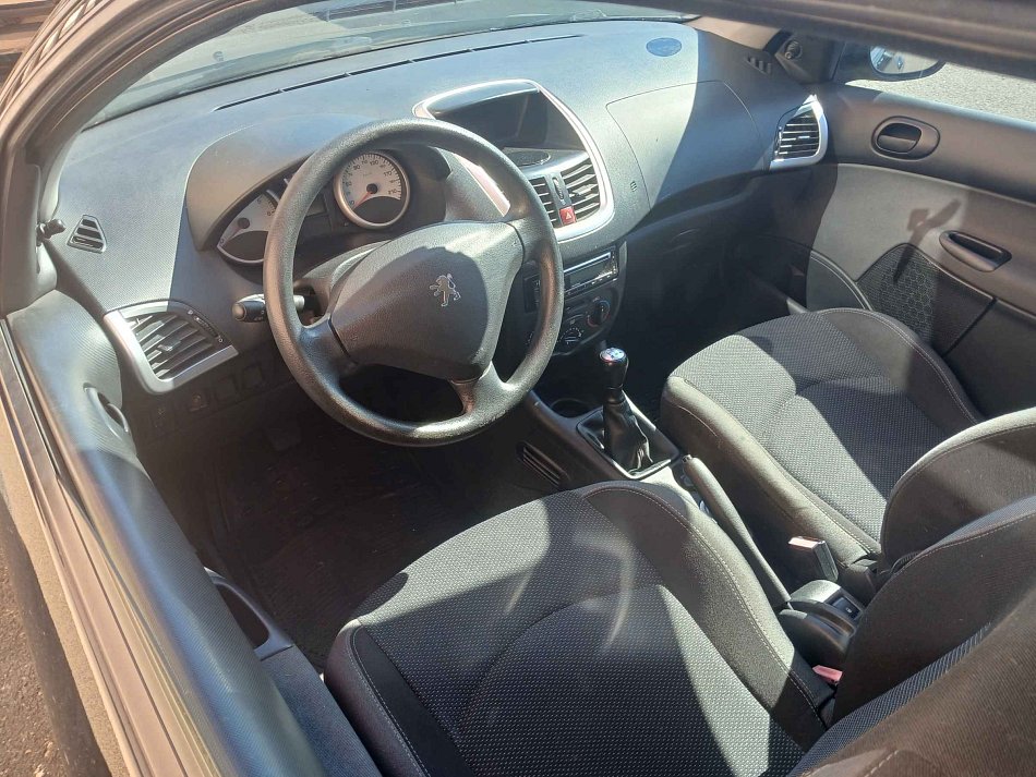 Peugeot 206 1.4i 
