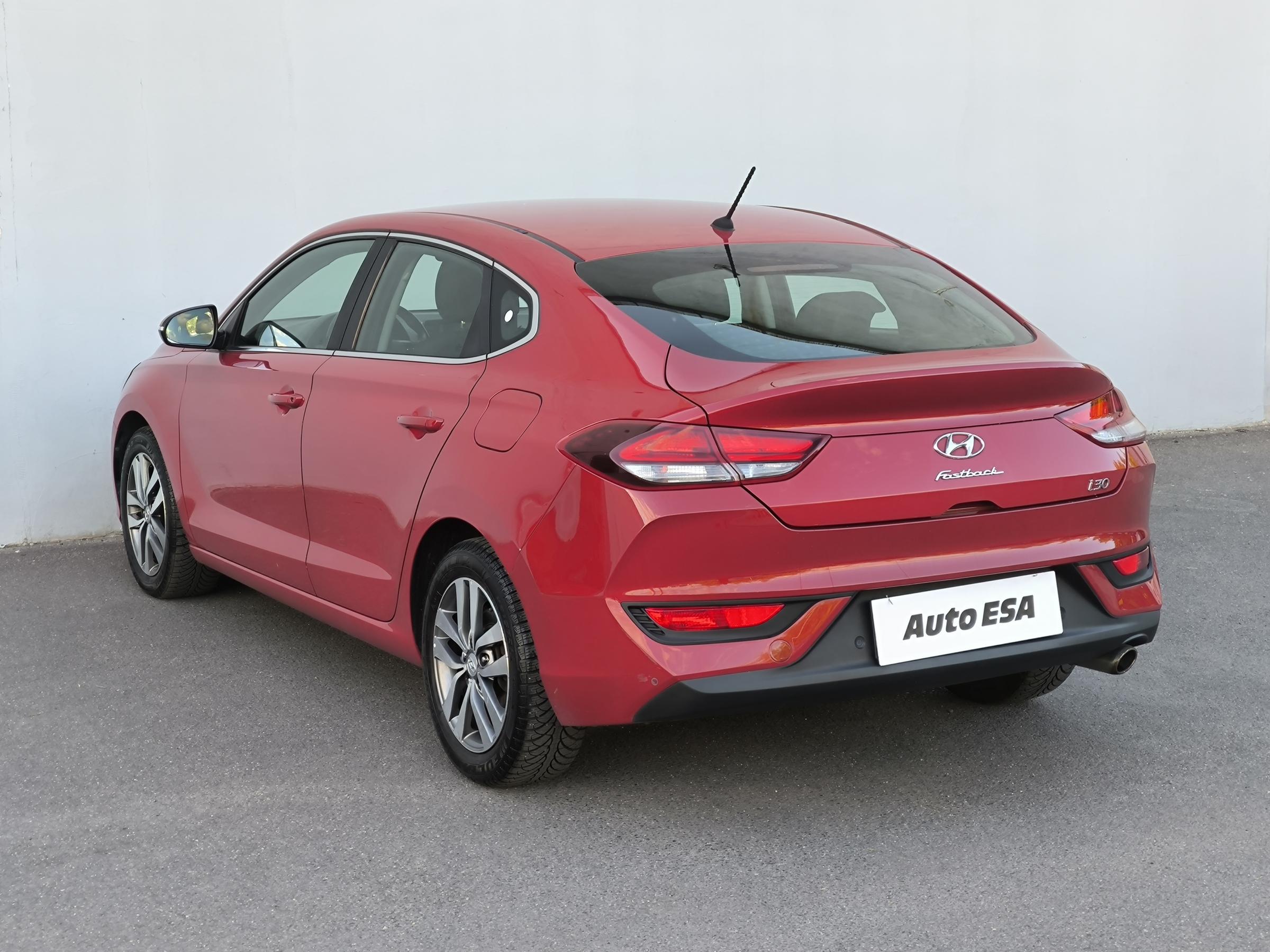 Hyundai i30, 2018 - pohled č. 4