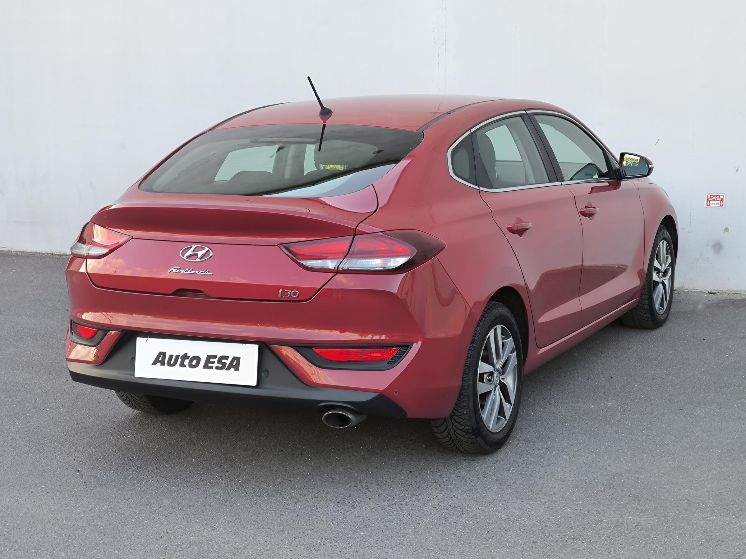 Hyundai i30, 2018 - pohled č. 6