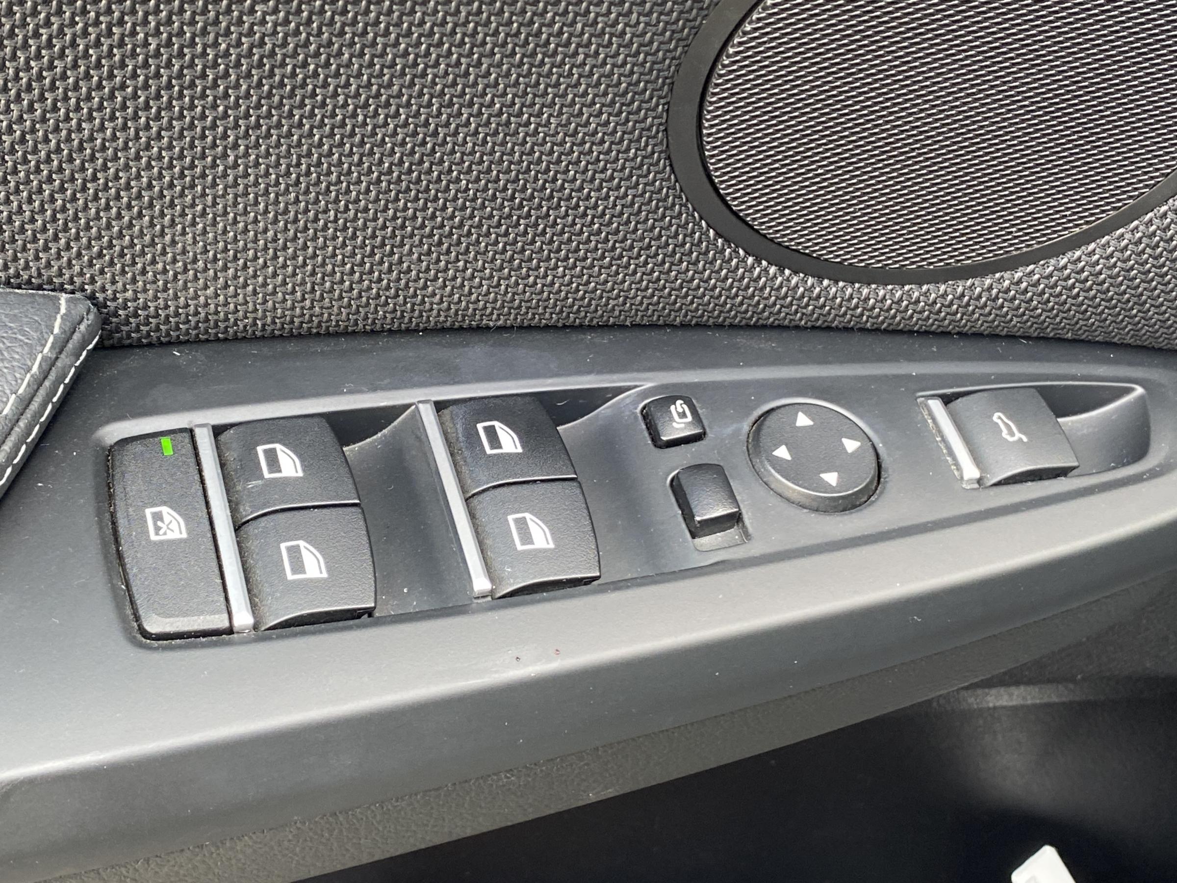 BMW X3, 2016 - pohled č. 12