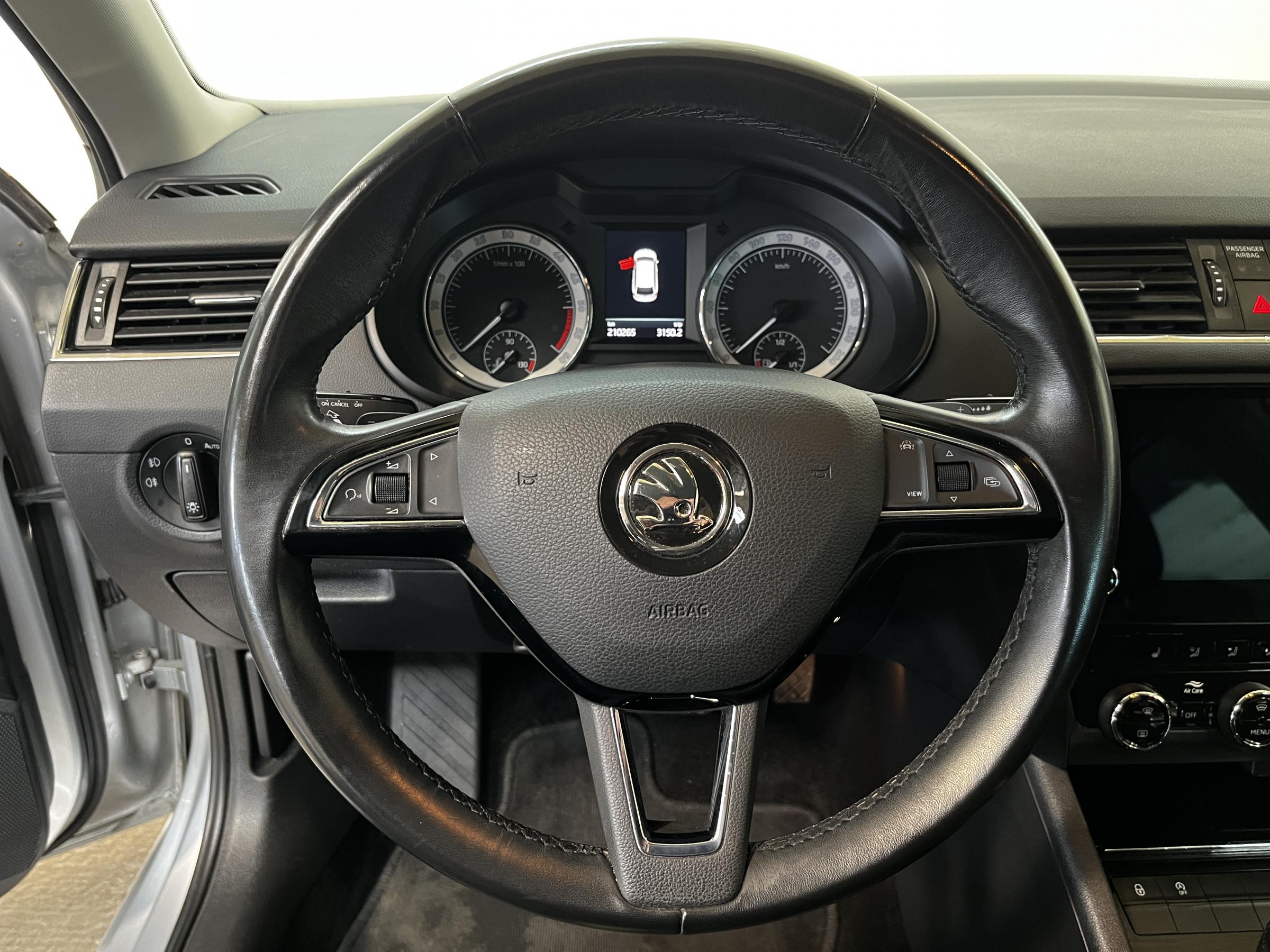 Škoda Octavia III, 2019 - pohled č. 15